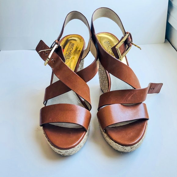 Michael Kors Giovanni Wedges - Picture 4 of 7